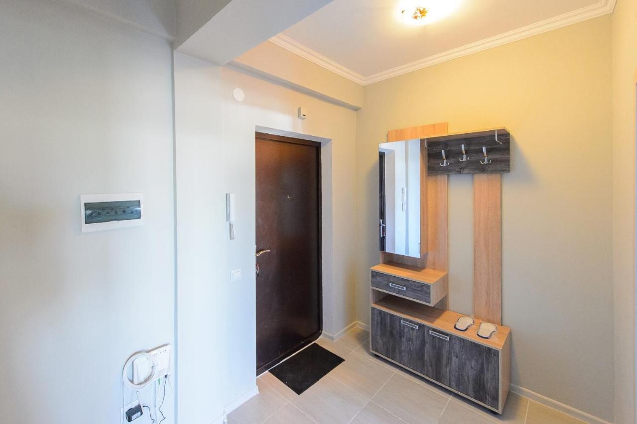 Appartments " Zhetysu-4" Almatî Exterior foto